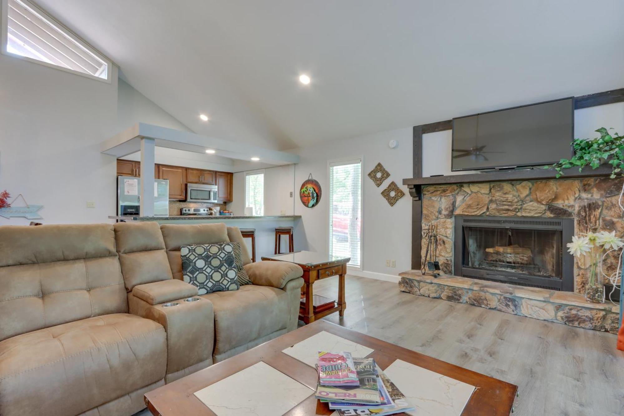 Hot Tub And Fire Pit Margaritaville Home! Osage Beach Esterno foto