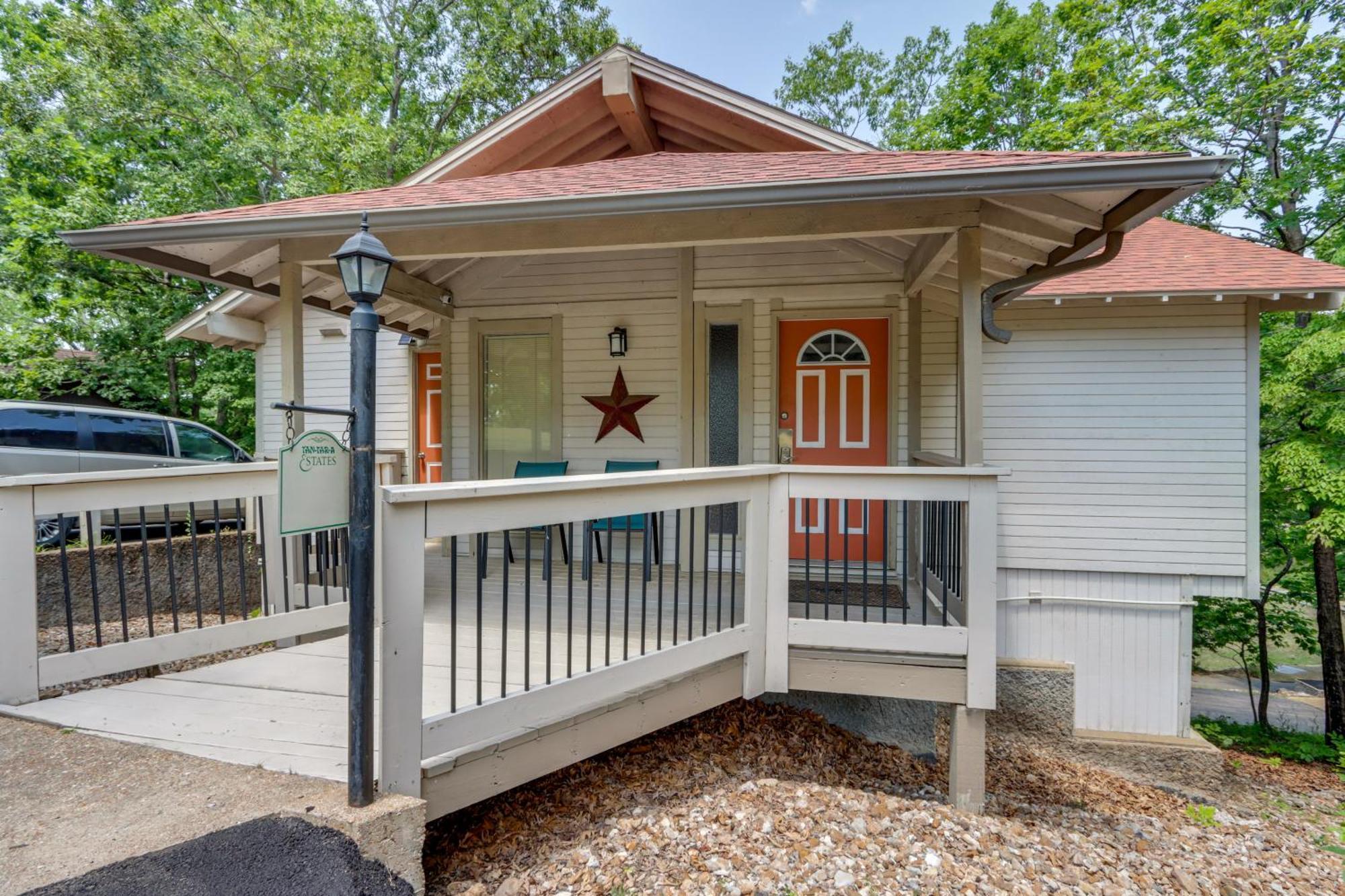 Hot Tub And Fire Pit Margaritaville Home! Osage Beach Esterno foto